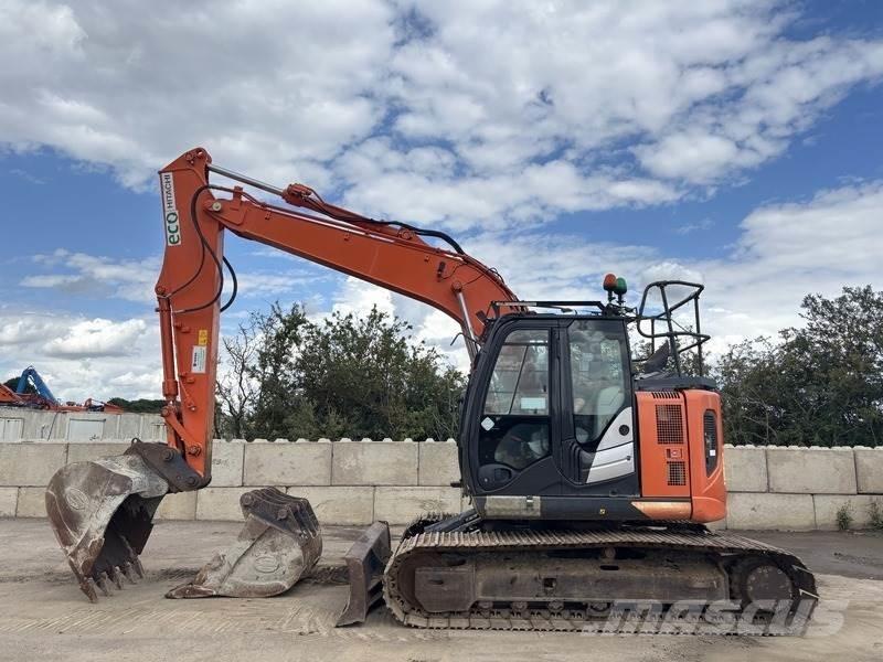 Hitachi ZX135 US-6 Bageri guseničari