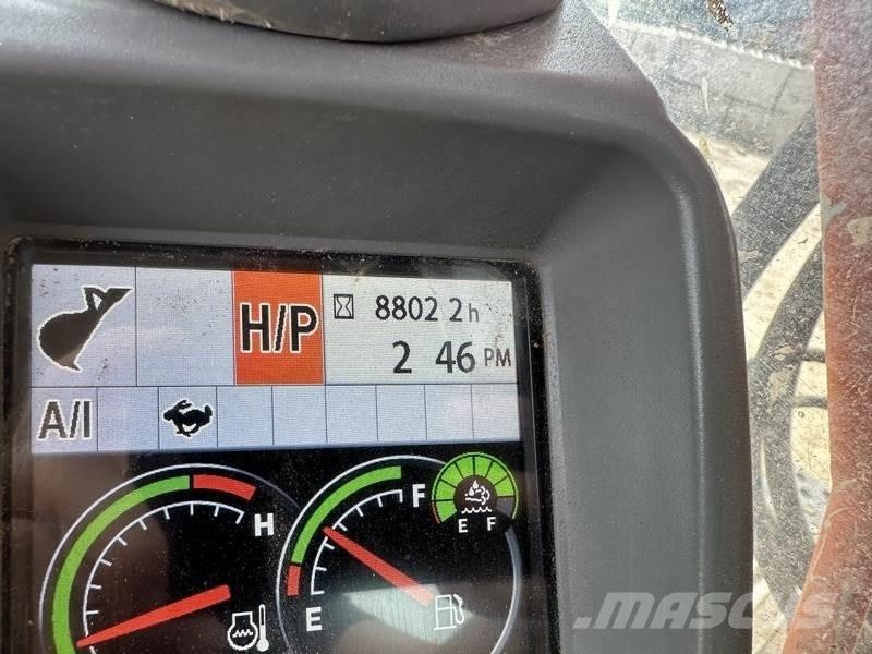 Hitachi ZX225USRLC-6 Bageri guseničari