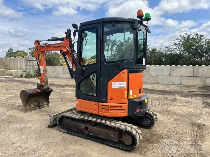 Hitachi ZX26U-5A CR Bageri guseničari
