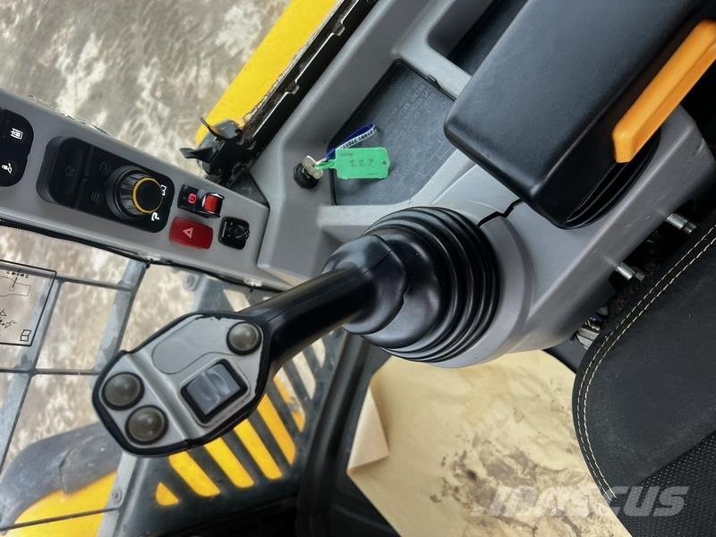 JCB 457 WHT T4F Ostalo za građevinarstvo