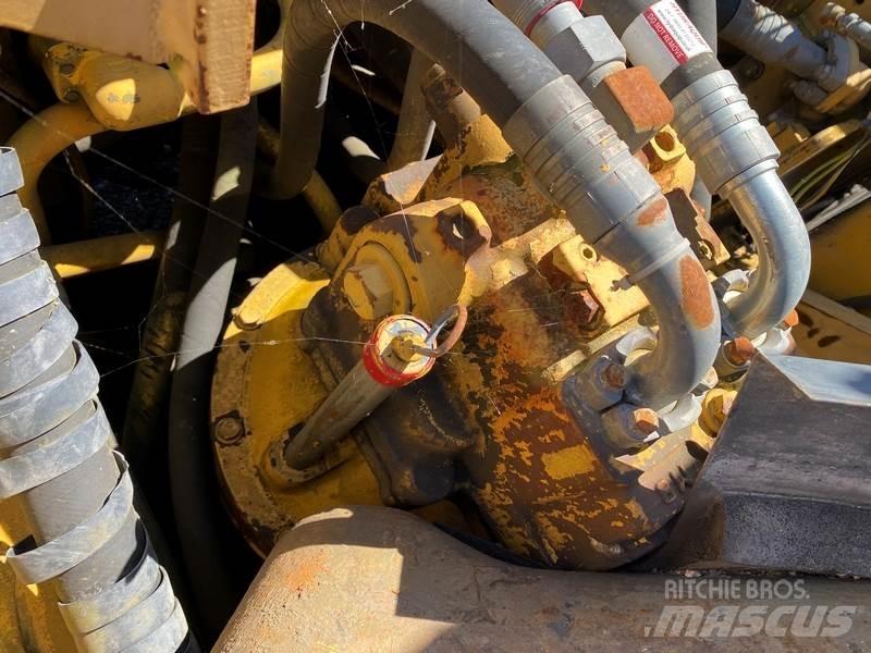 Komatsu PC450LC-8 Bageri guseničari