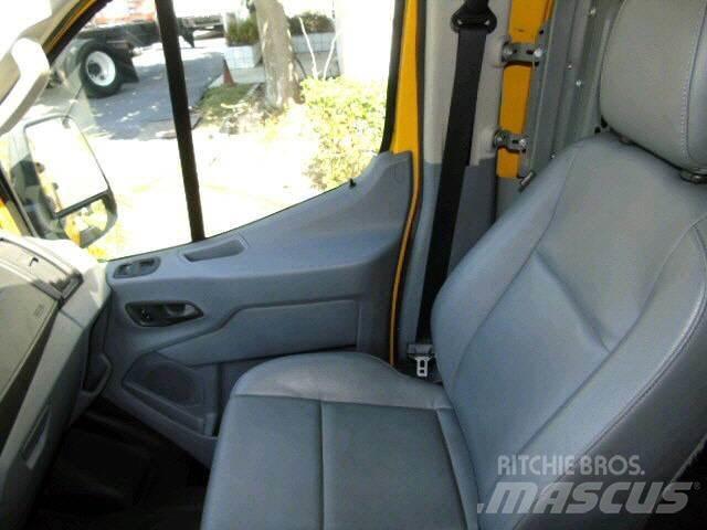 Ford TRANSIT 250 CAR Sanduk kamioni