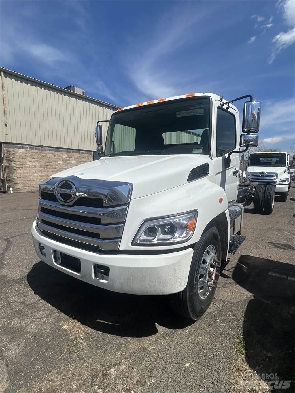 Hino L6 Kamioni-šasije