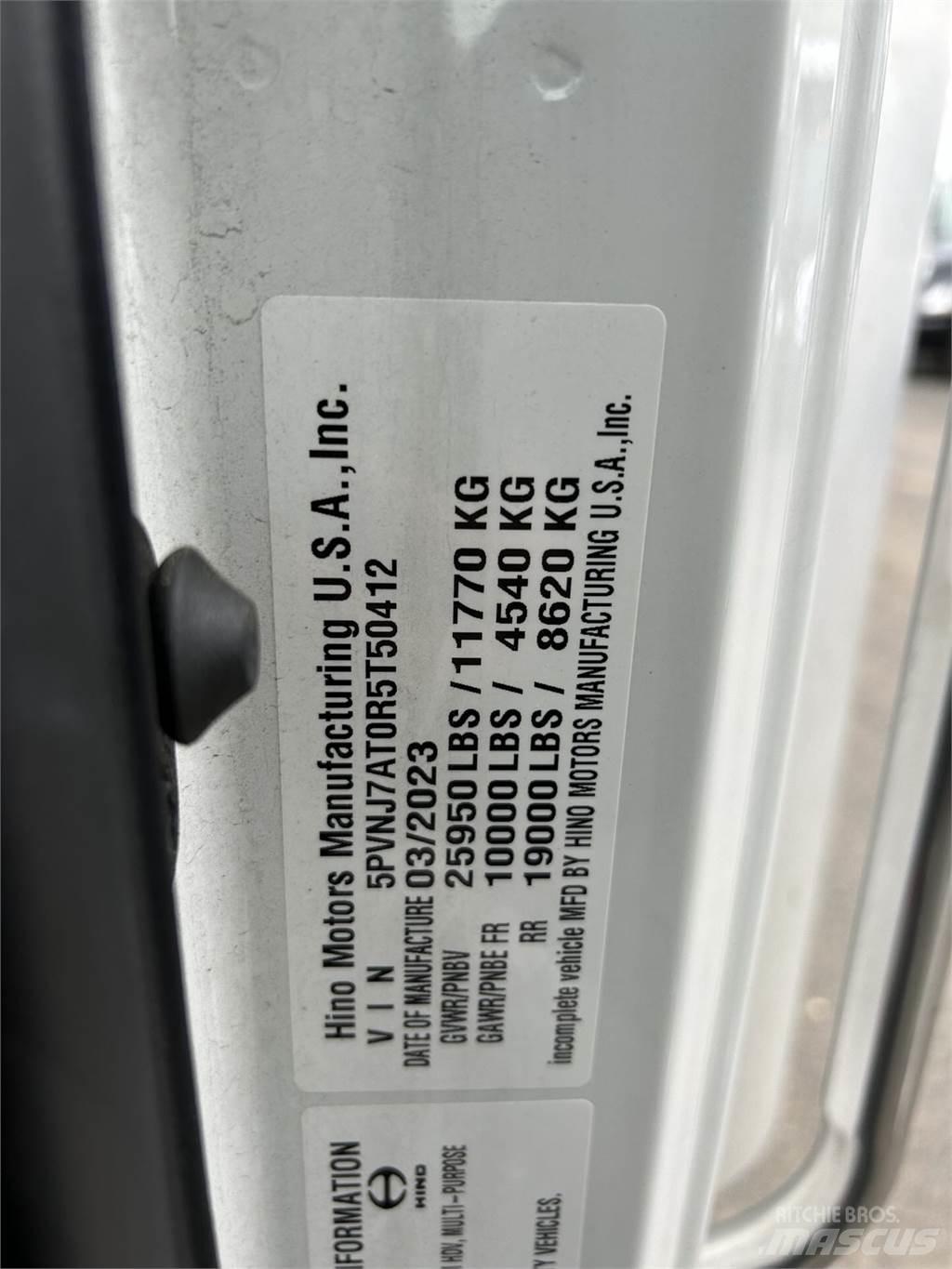 Hino L6 Sanduk kamioni