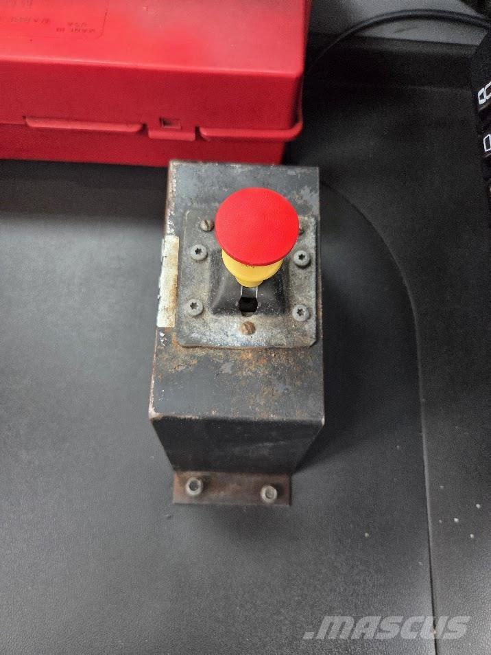 Mack AN64T Tegljači