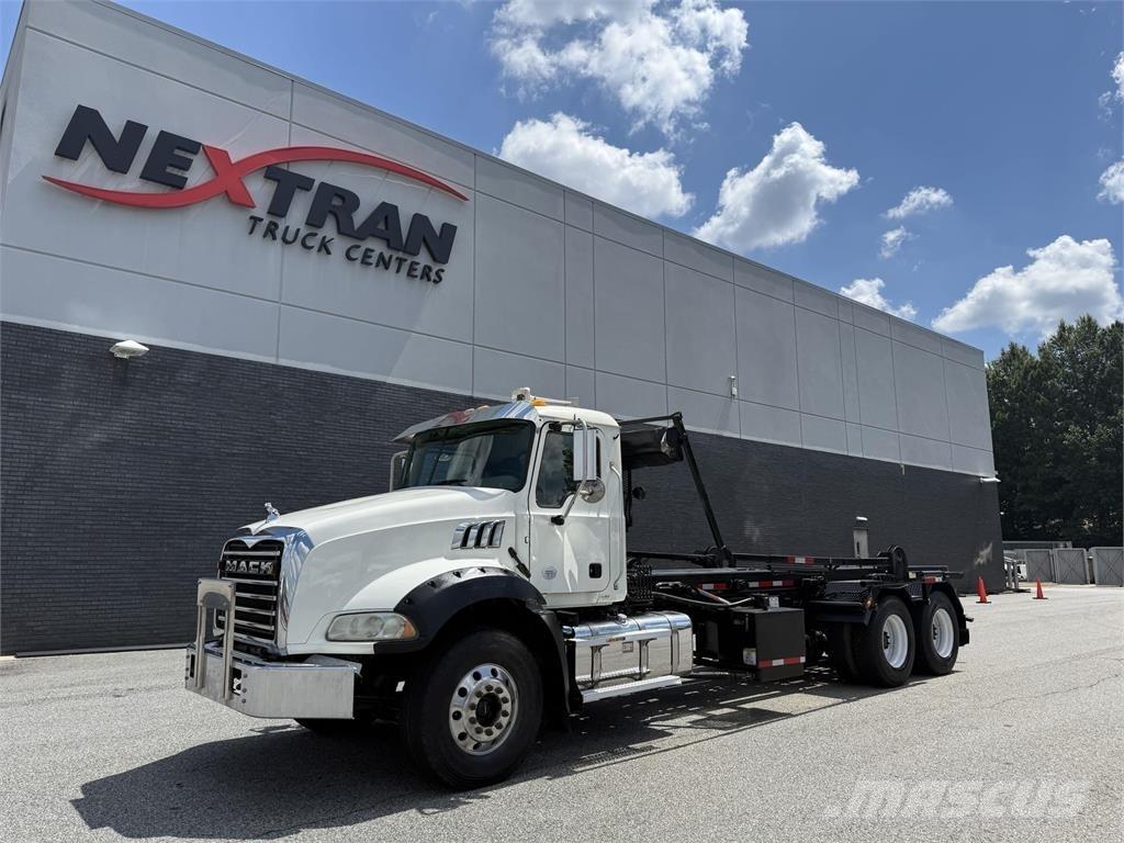 Mack GR64B Ostali kamioni