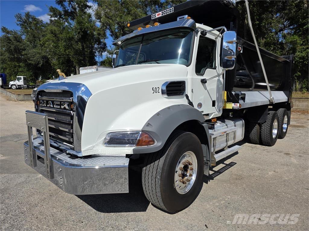 Mack GR64B Kiperi kamioni
