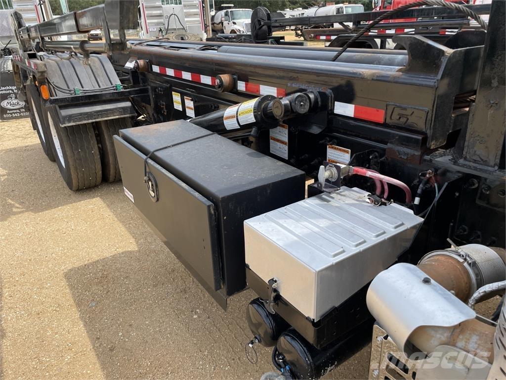 Mack GR64B Ostali kamioni