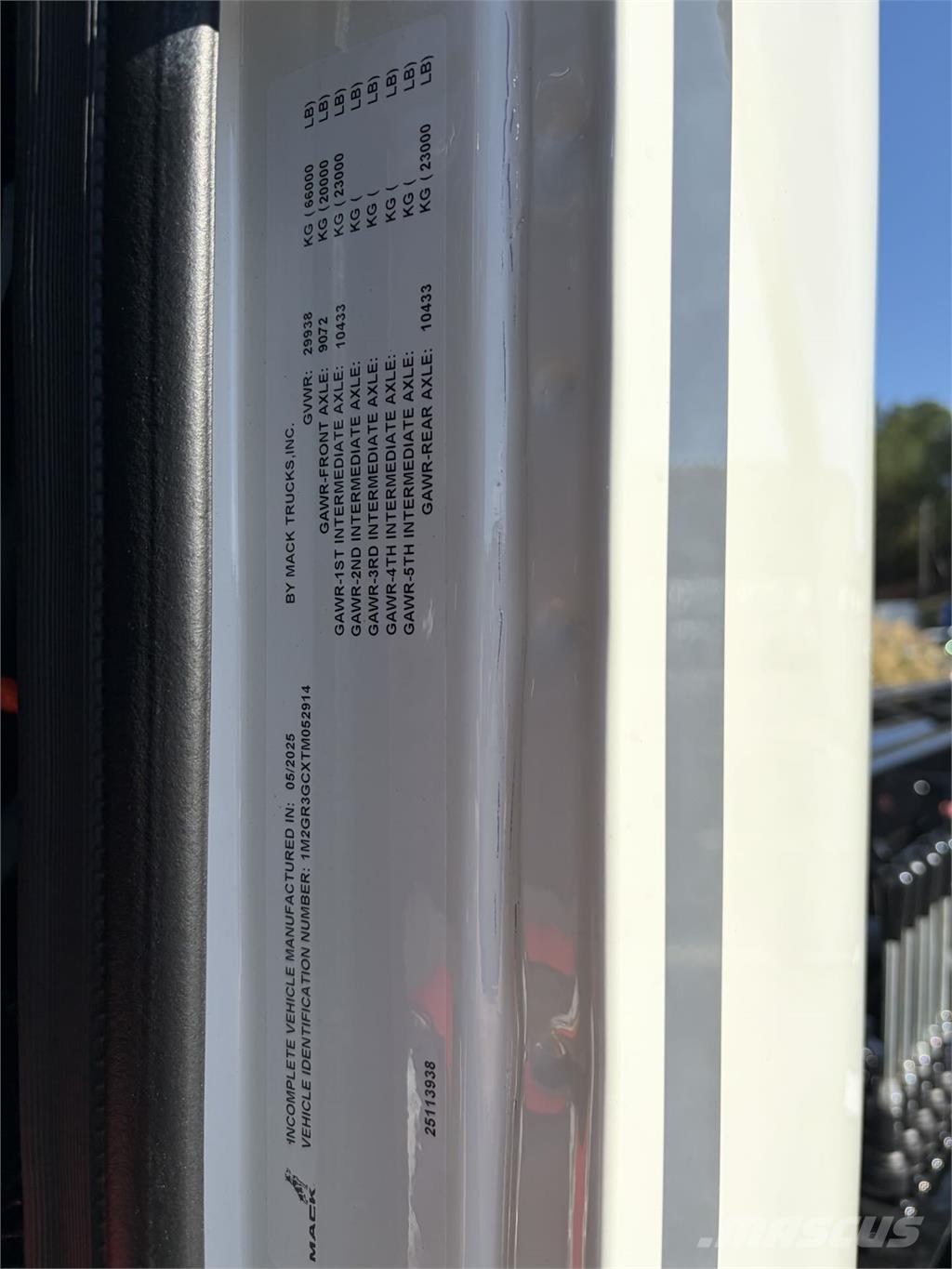 Mack GR64B Ostali kamioni