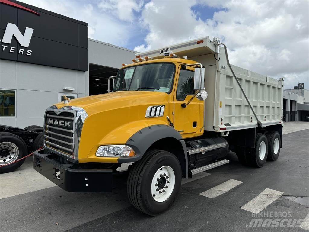 Mack GR64BRX Kiperi kamioni