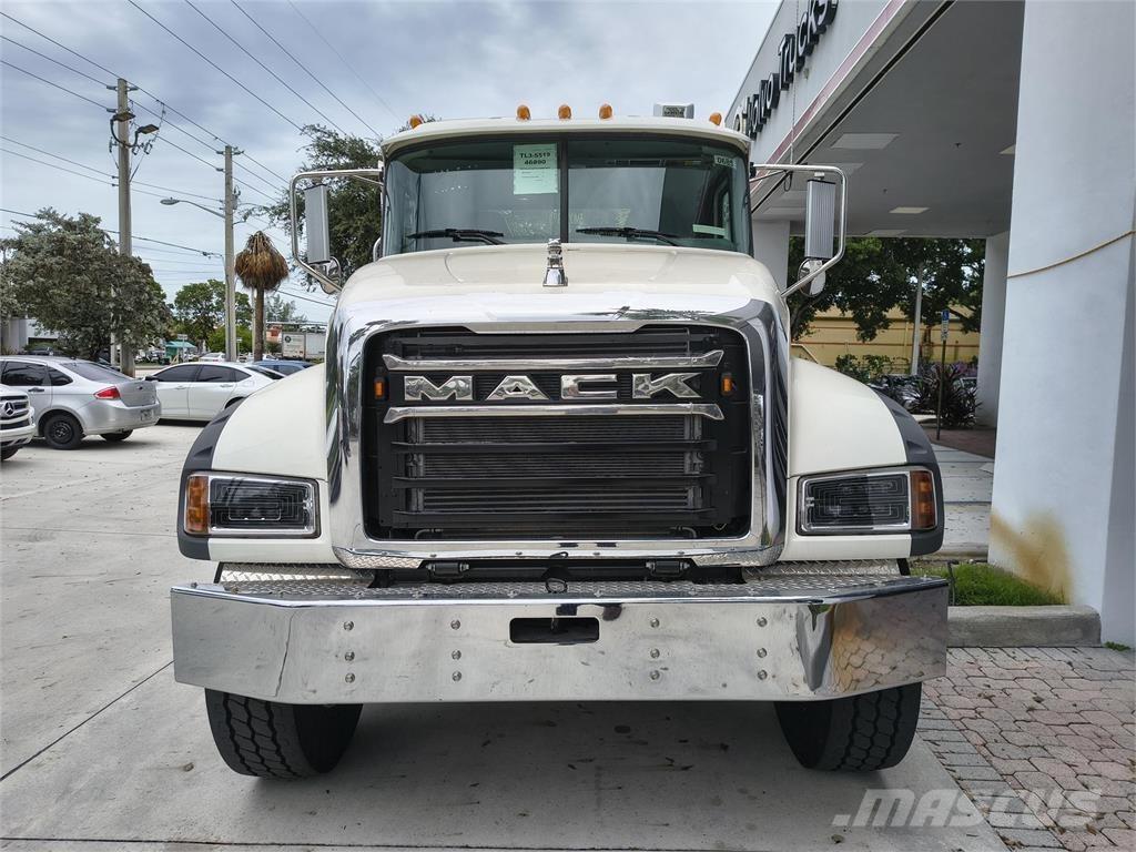 Mack GR64F Ostalo