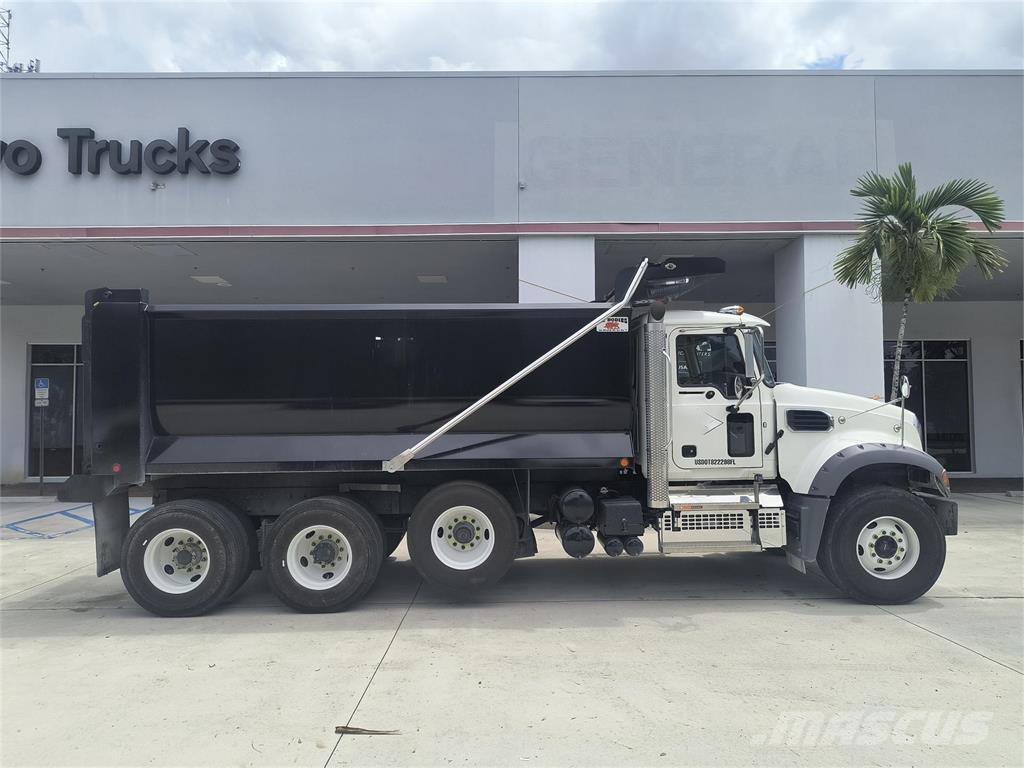 Mack GR64FR Kiperi kamioni