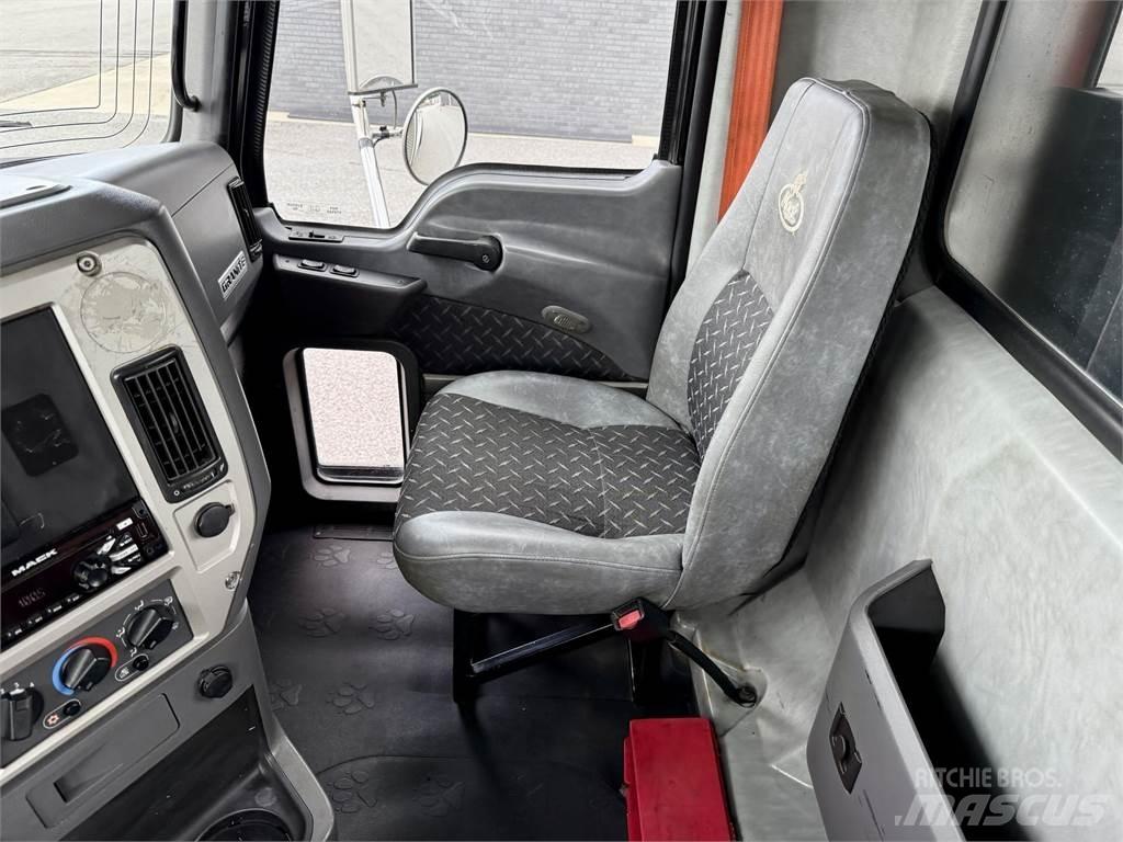 Mack GU813 Ostali kamioni
