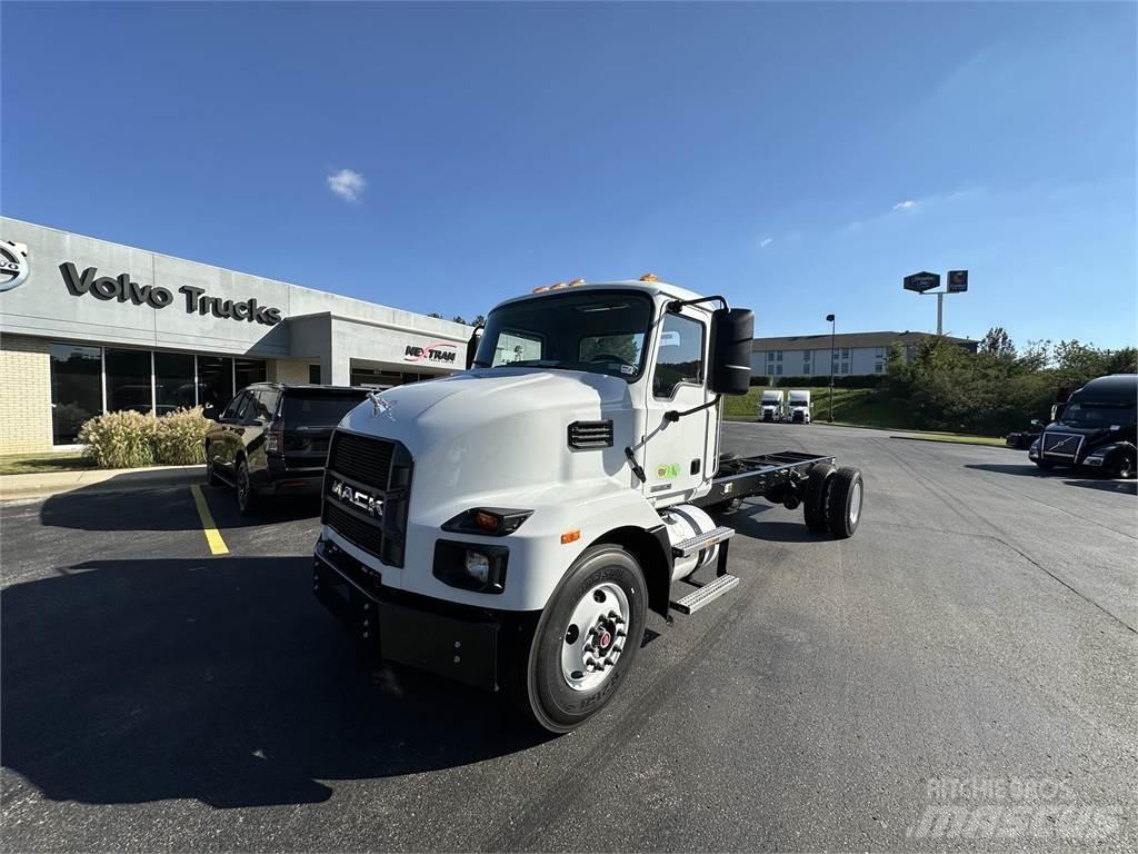 Mack MD6 42R Kiperi kamioni
