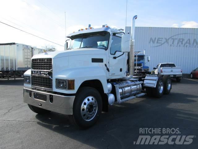 Mack PI64T Tegljači