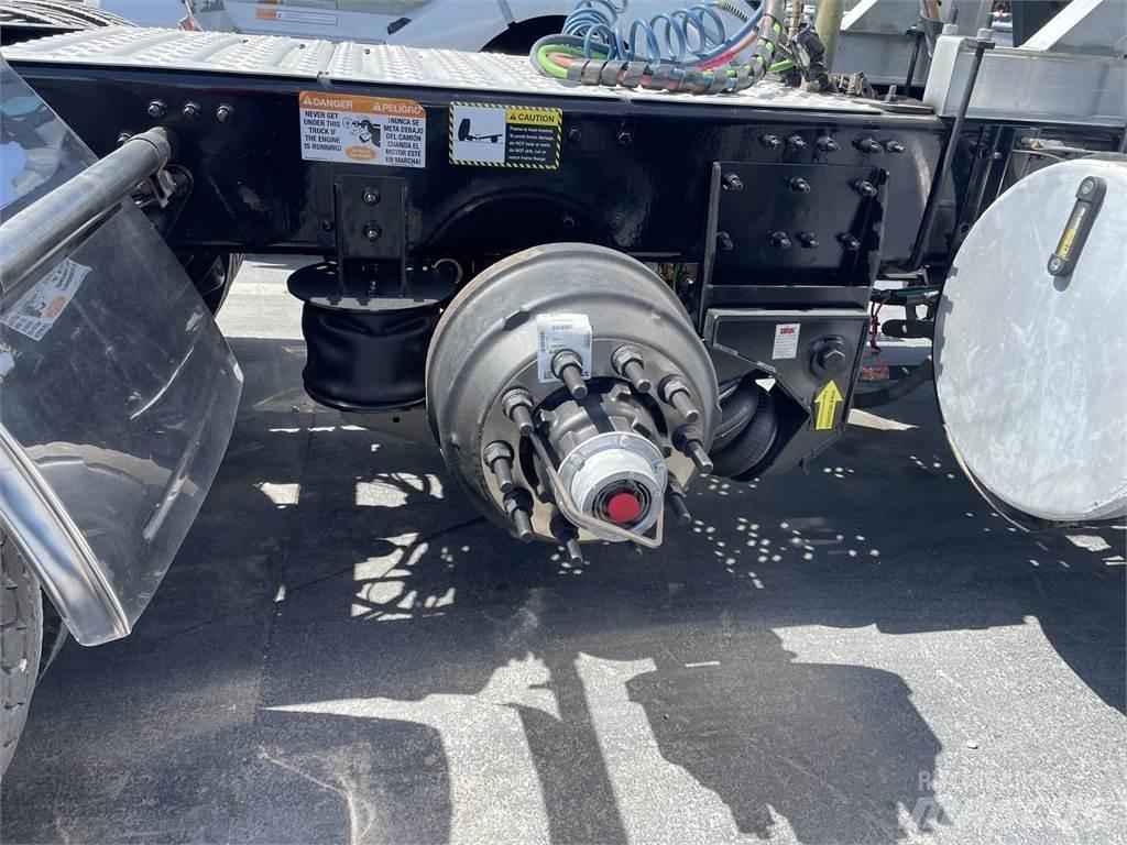 Mack PI64T Tegljači