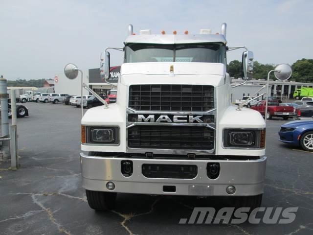 Mack PI64T Tegljači