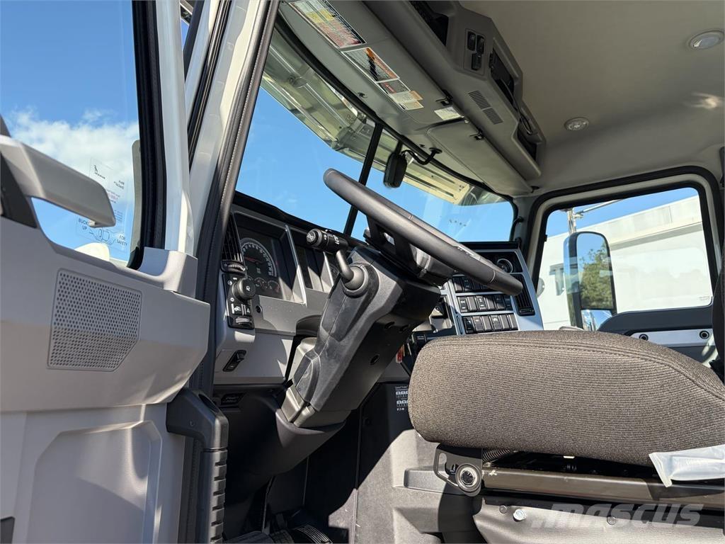 Mack PI64T Tegljači