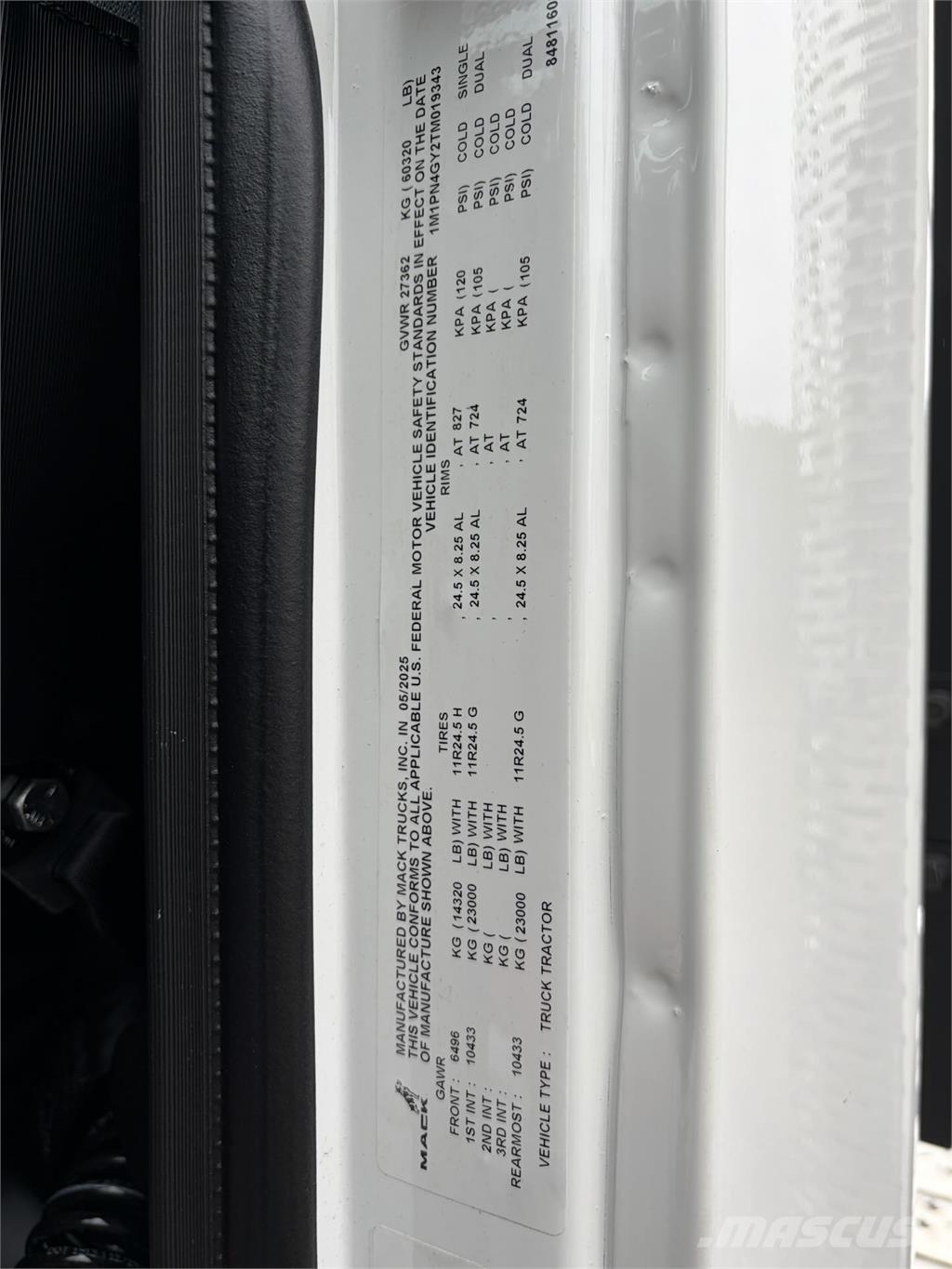 Mack PI64T Tegljači