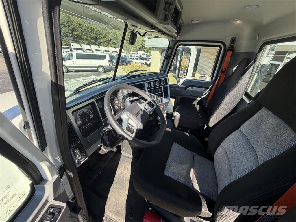 Mack PI64T Tegljači