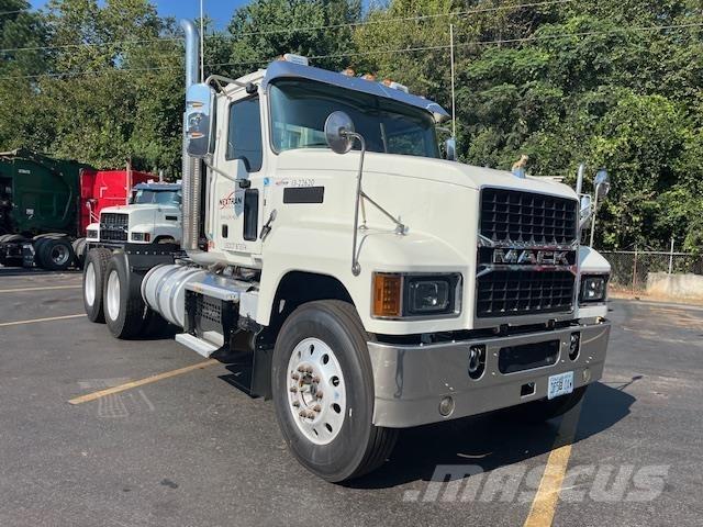 Mack PI64T Tegljači