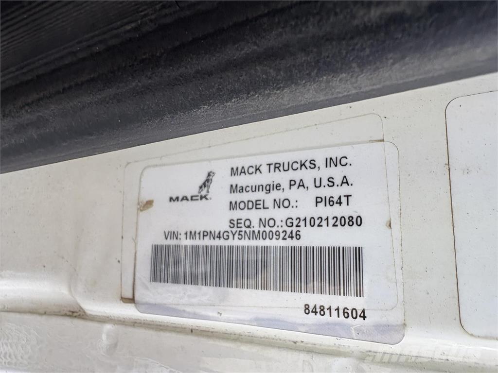 Mack PI64T Tegljači