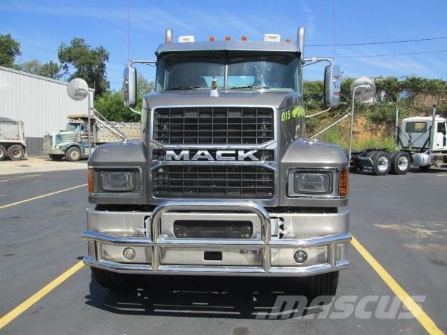Mack PI64T Tegljači