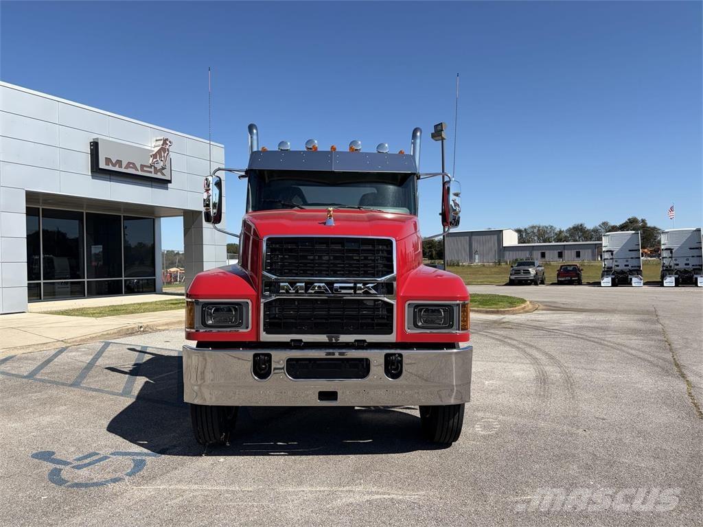 Mack PI64T Tegljači