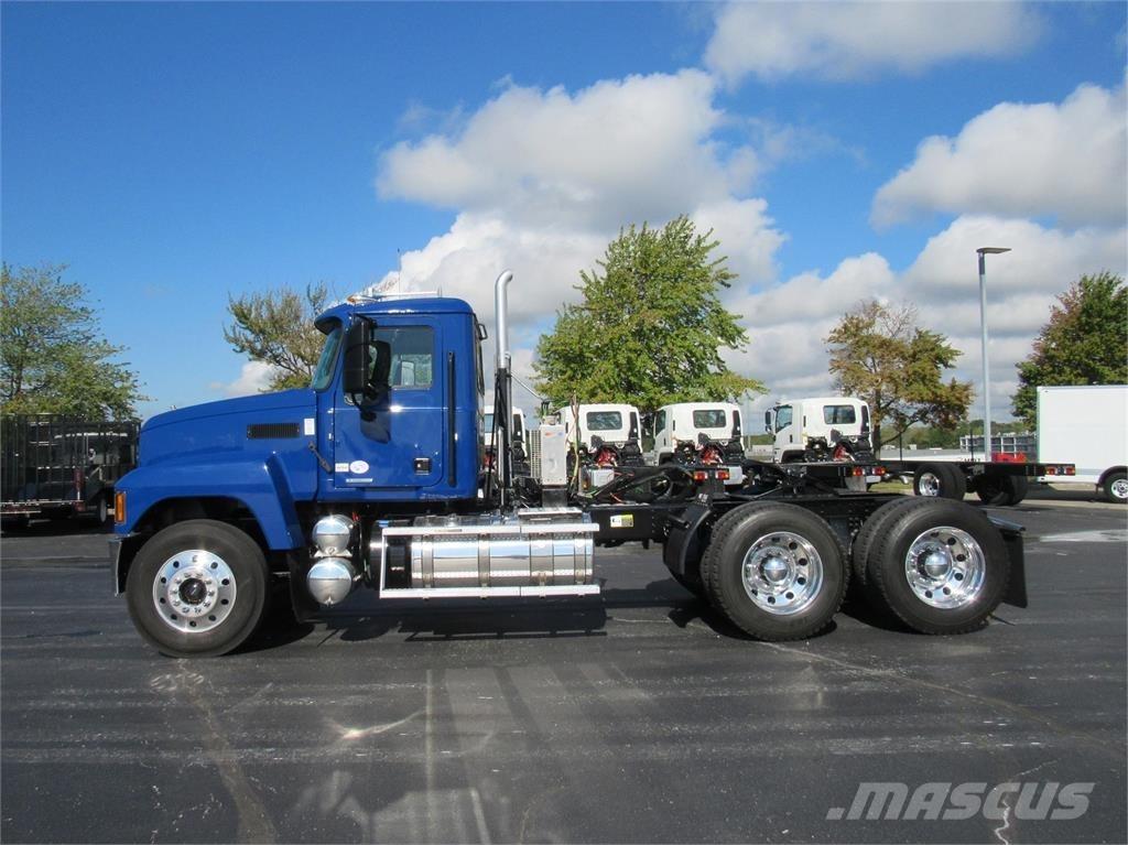 Mack PI64T Tegljači