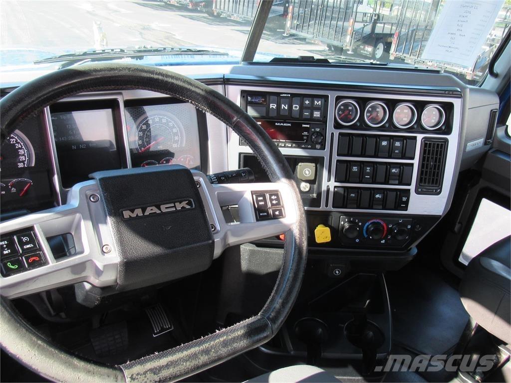 Mack PI64T Tegljači