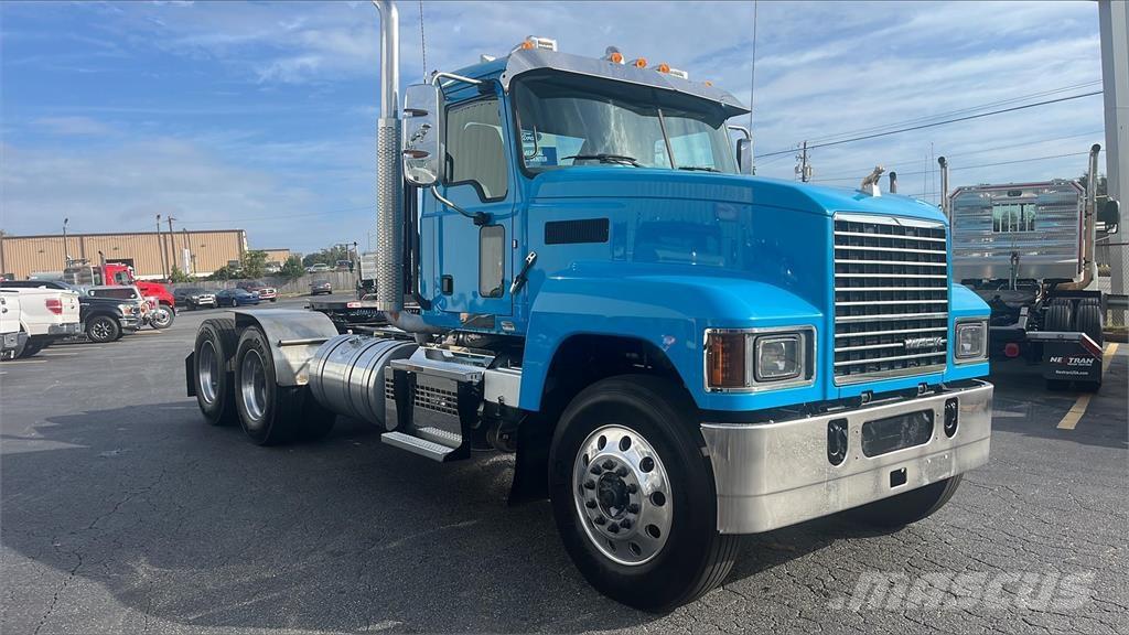 Mack PI64T Tegljači