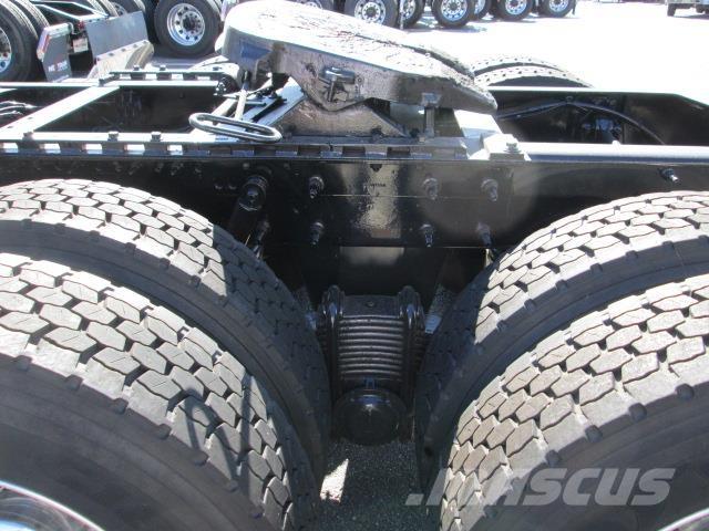 Mack PI64T Tegljači