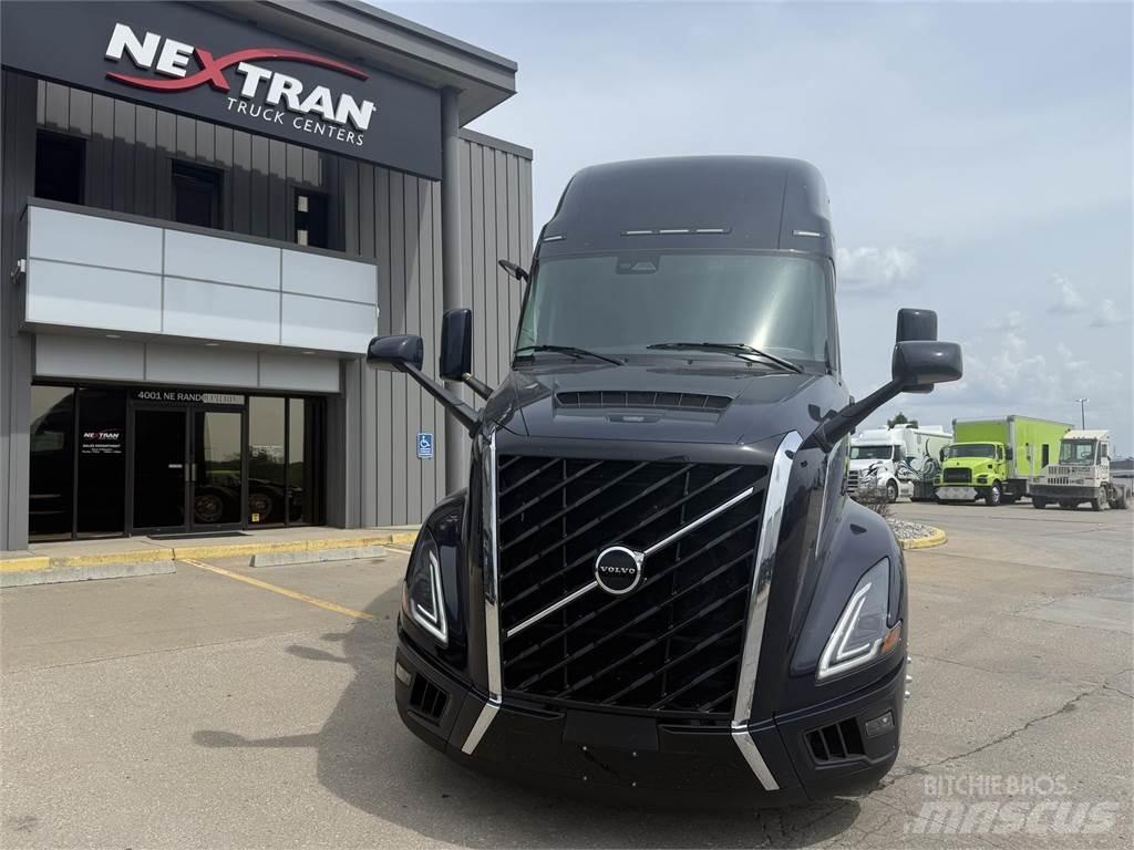 Volvo NEW VNL860 Tegljači
