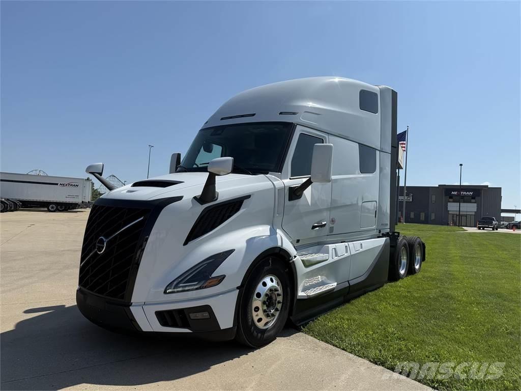 Volvo NEW VNL860 Tegljači