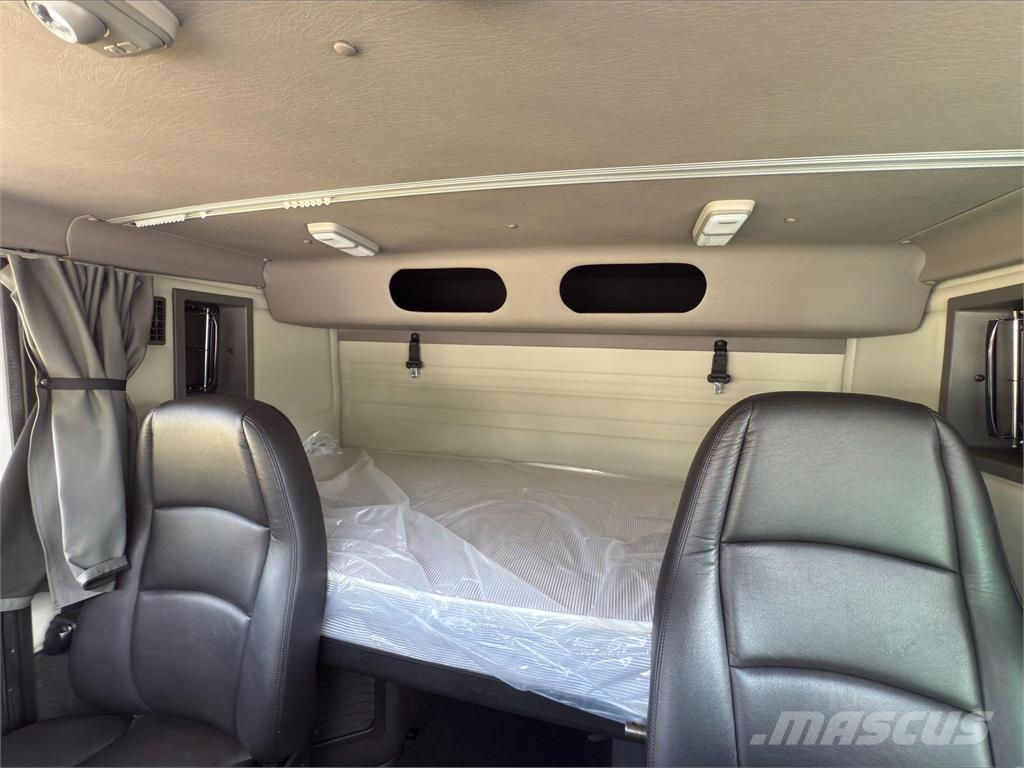 Volvo VAH64400 Rol kiper kamioni sa kukom za podizanje tereta