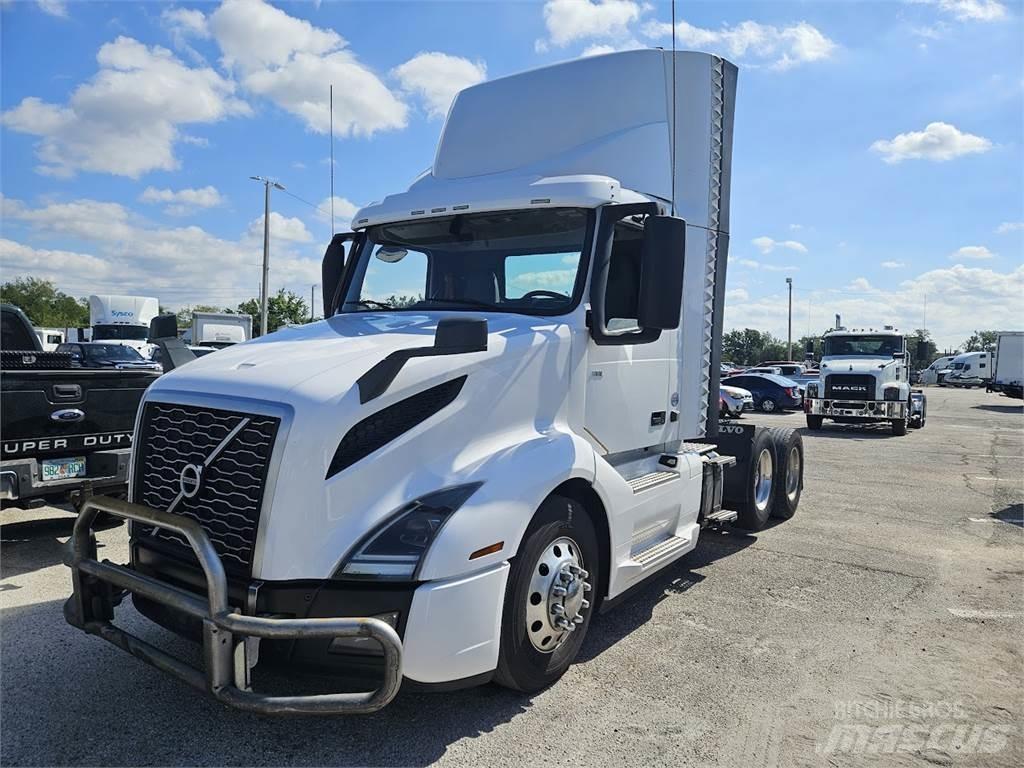 Volvo VNL62T300 Tegljači