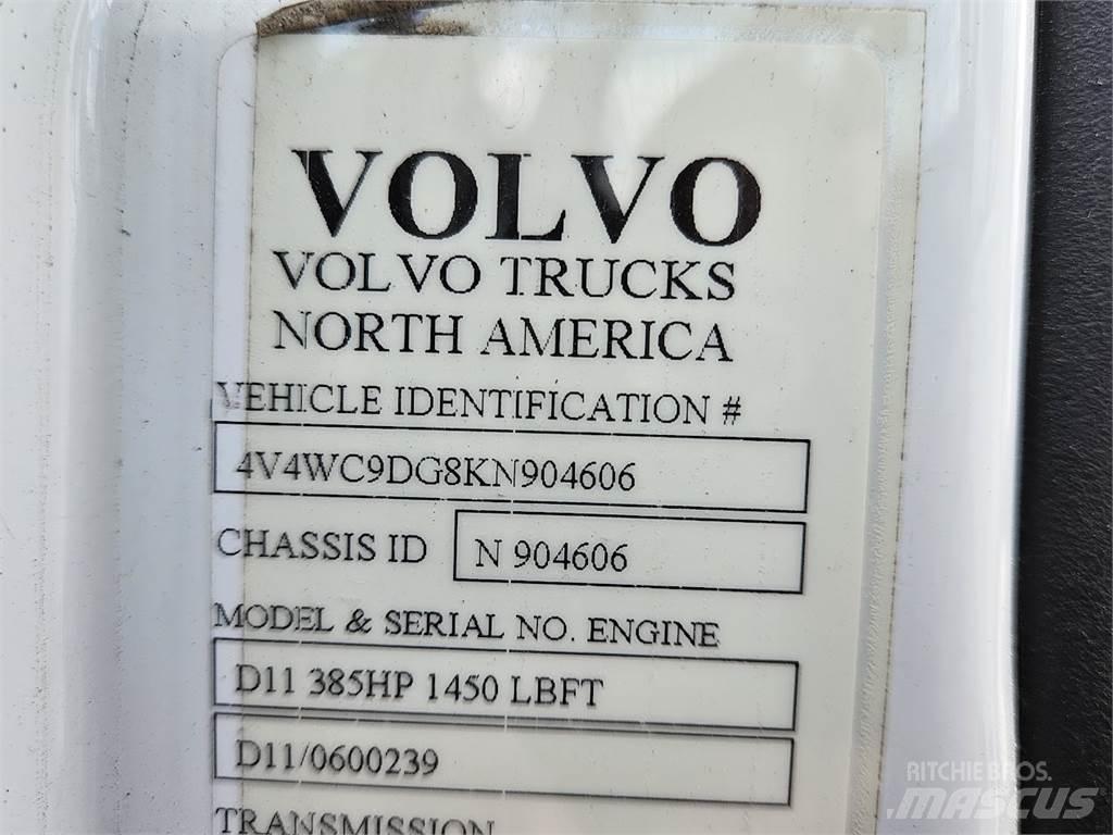 Volvo VNL64T300 Tegljači