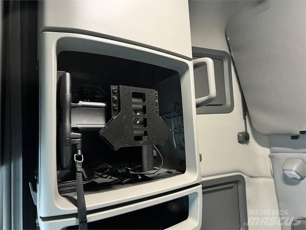 Volvo VNL64T760 Tegljači