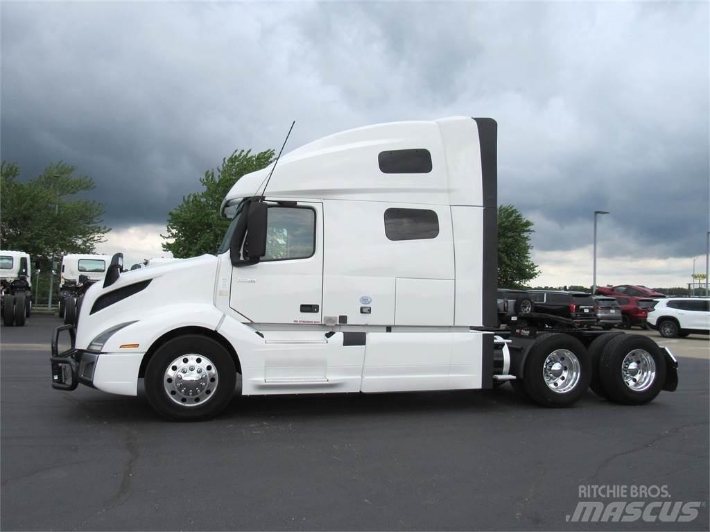 Volvo VNL64T760 Tegljači