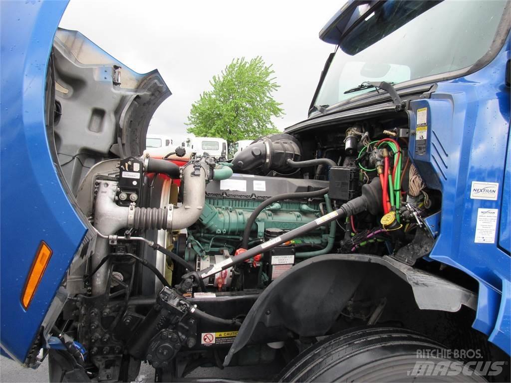 Volvo VNL64T760 Tegljači