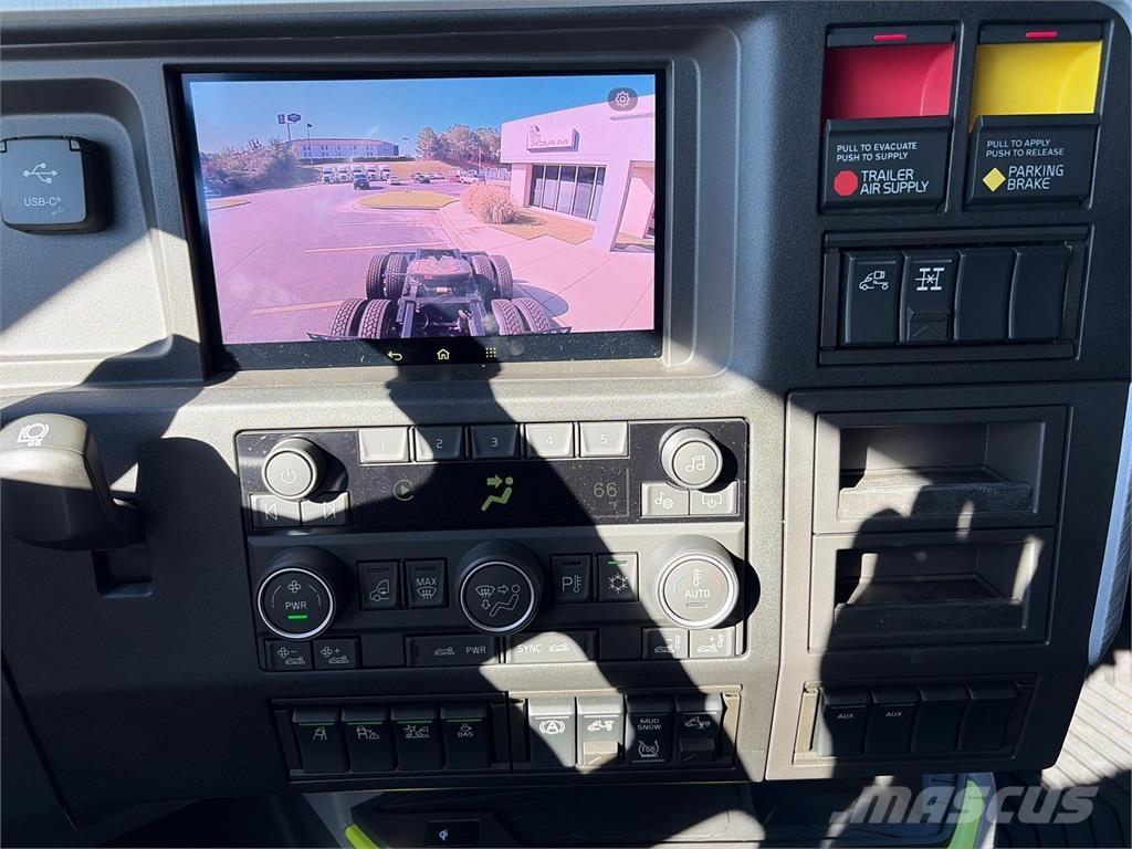 Volvo VNL64T860 Tegljači