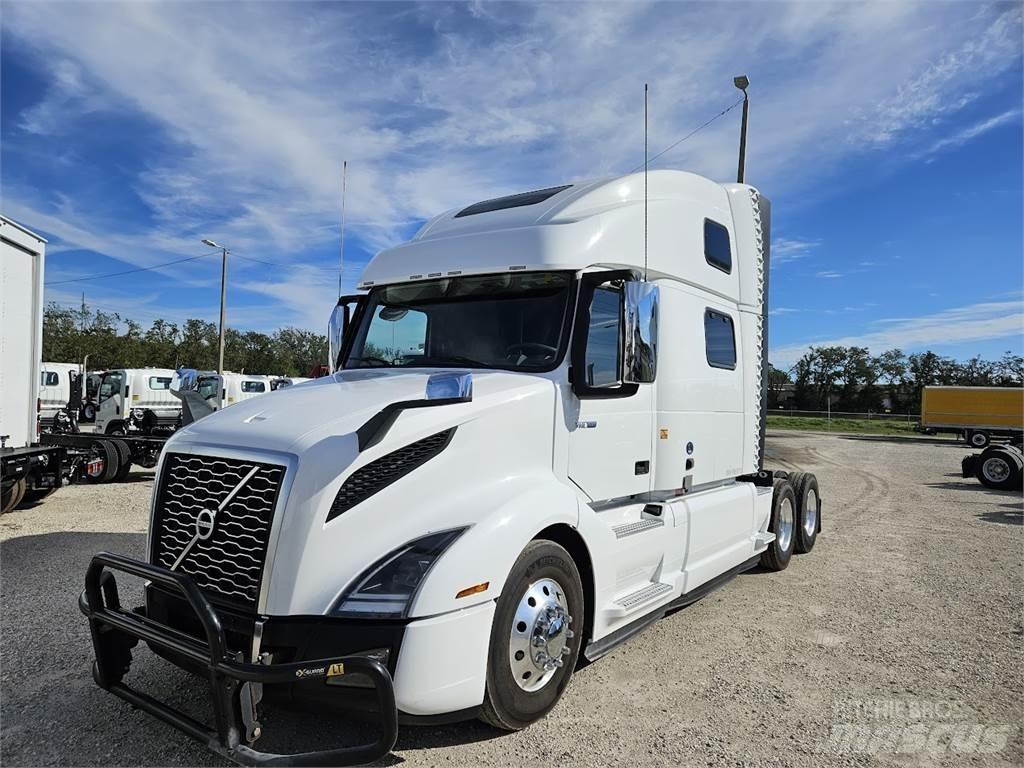 Volvo VNL64T860 Tegljači