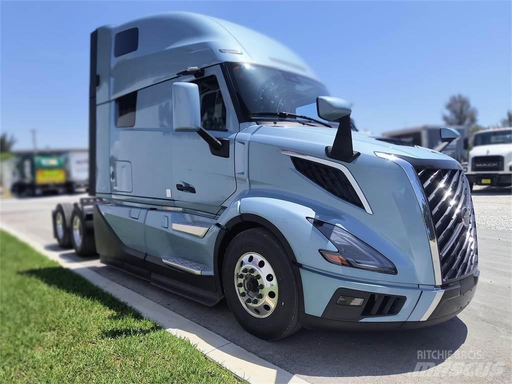 Volvo VNL64T860 Tegljači