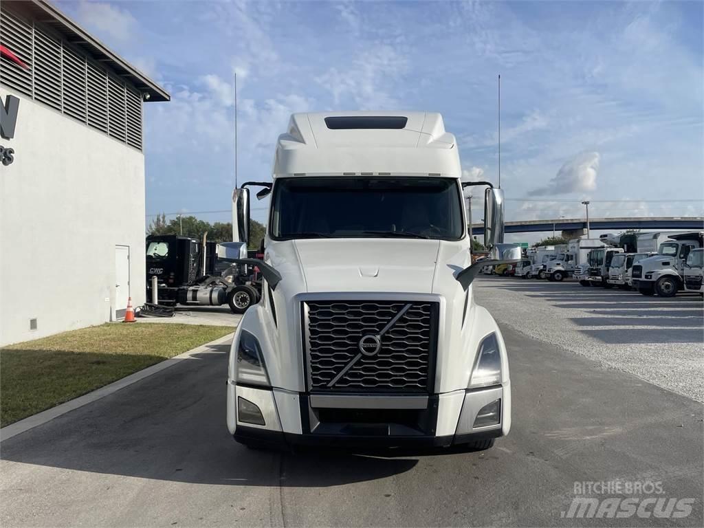 Volvo VNL64T860 Tegljači