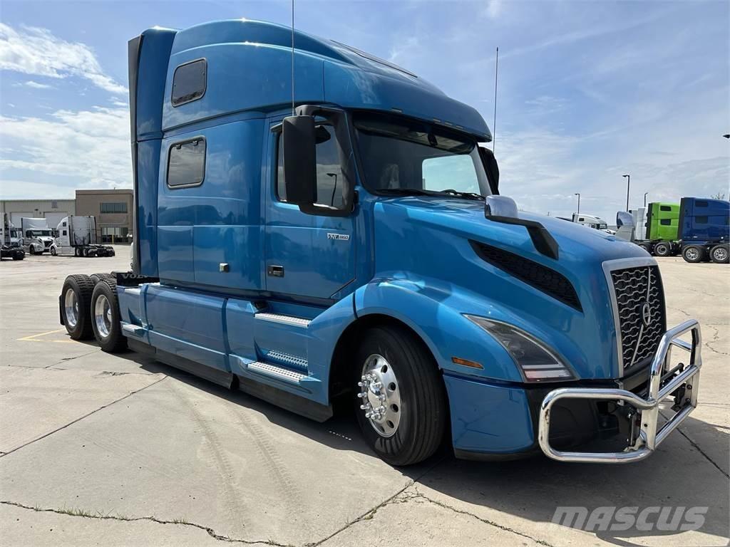 Volvo VNL64T860 Tegljači