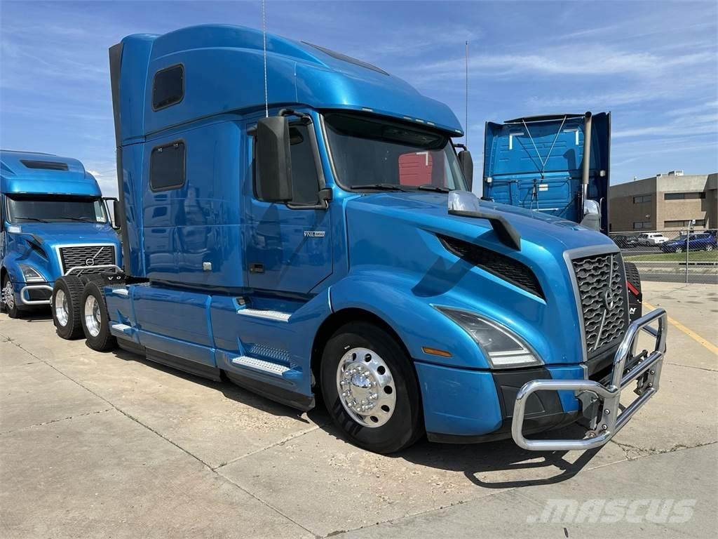 Volvo VNL64T860 Tegljači