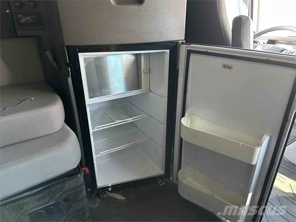 Volvo VNL64T860 Tegljači
