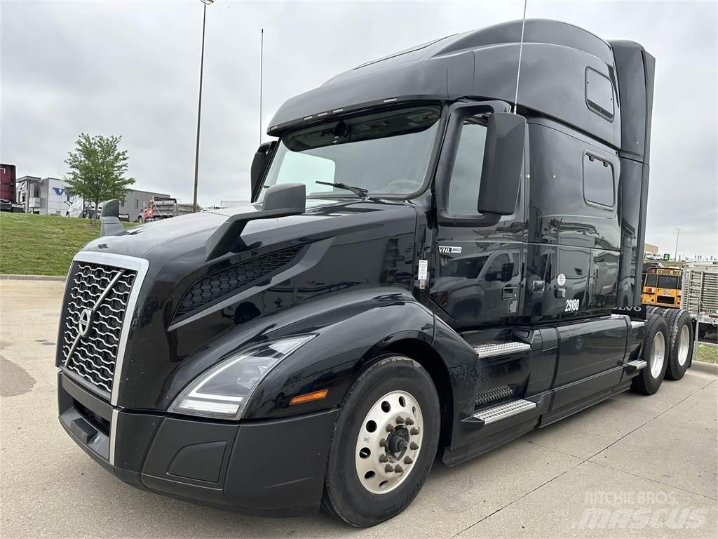 Volvo VNL64T860 Tegljači