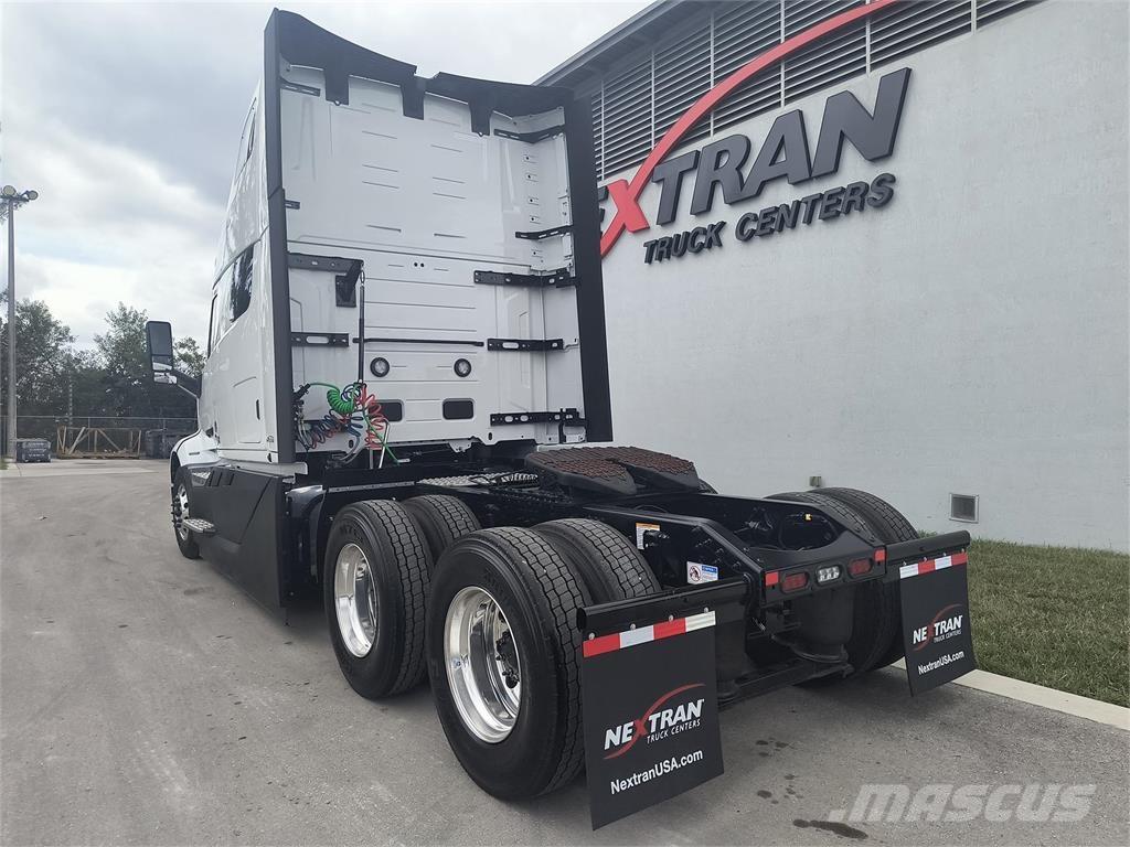 Volvo VNL64T860 Tegljači