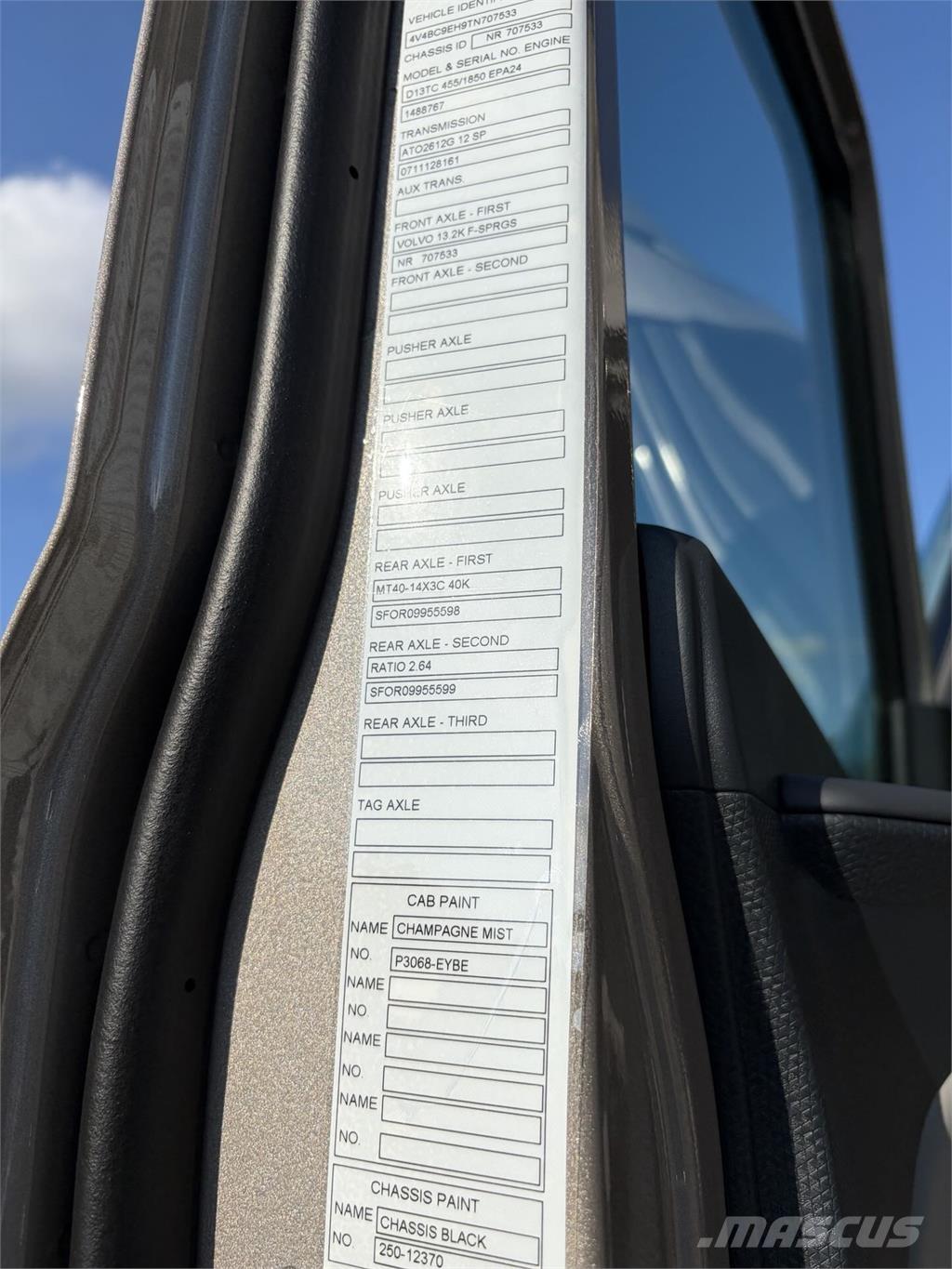 Volvo VNL64T860 Tegljači